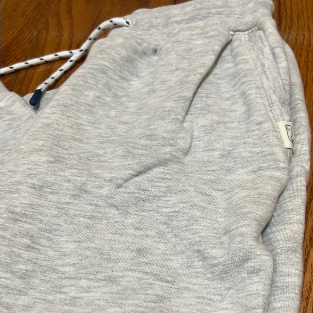 Vineyard Vines Gray Sweatpants Comfortable Knit Joggers